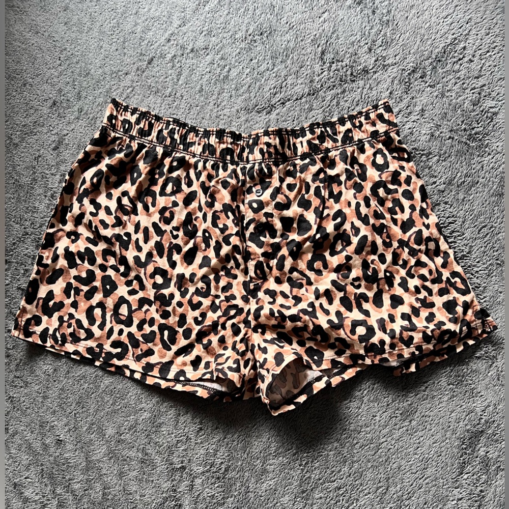 VS Pink Cozy Logo Shorts